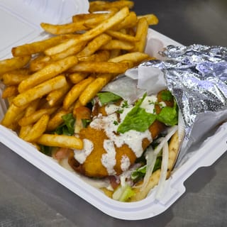 Veggie Pita Sandwich Combo