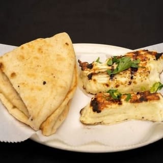Grilled Halloumi Cheese Pita